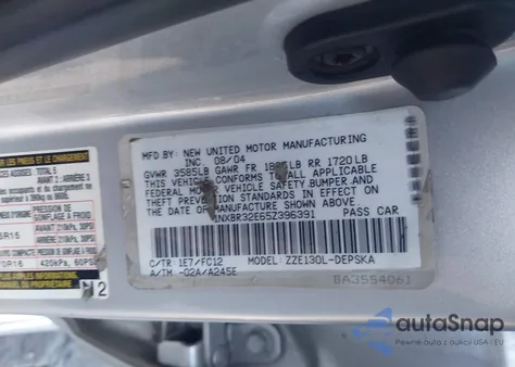 2005 Toyota Corolla S z USA, uszkodzony, nr VIN 1NXBR32E65Z396391